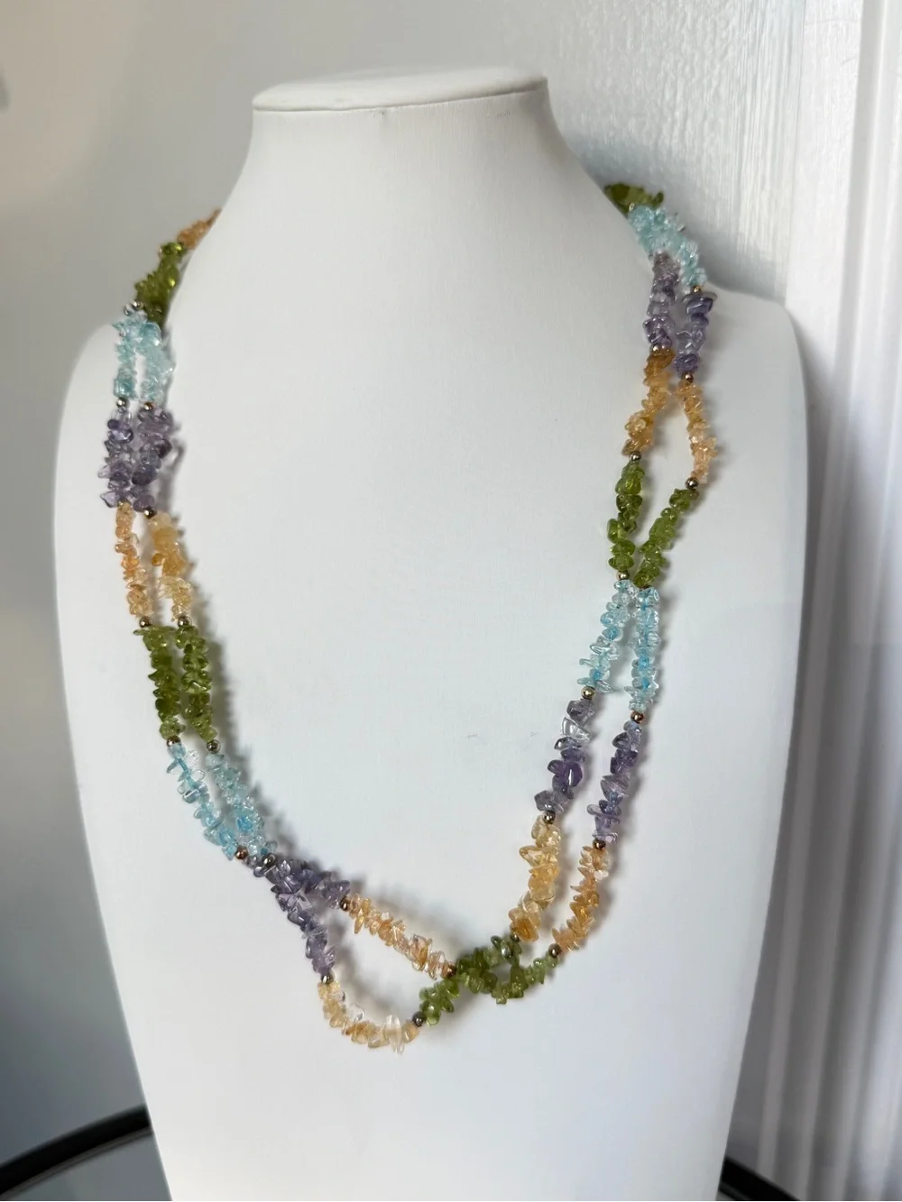 22” citrine, aquamarine, amethyst, peridot chip necklace w/ gold box clasp!